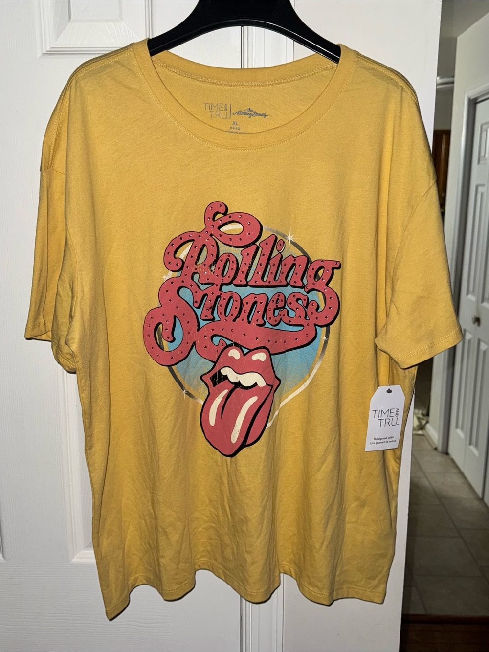 Rolling Stones Graphic Tee Bundle Women XL NWT Pink Yellow Band Shirt 2 Bundle - Picture 2 of 13